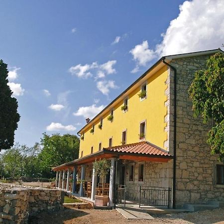 Villa Calussovo Ripenda Kras Extérieur photo