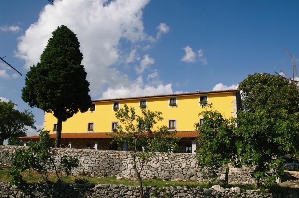 Villa Calussovo Ripenda Kras Extérieur photo