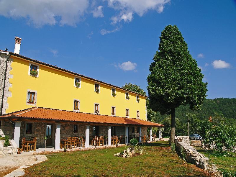 Villa Calussovo Ripenda Kras Extérieur photo