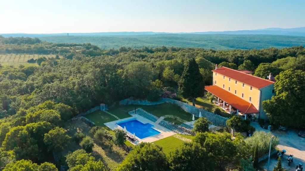 Villa Calussovo Ripenda Kras Extérieur photo