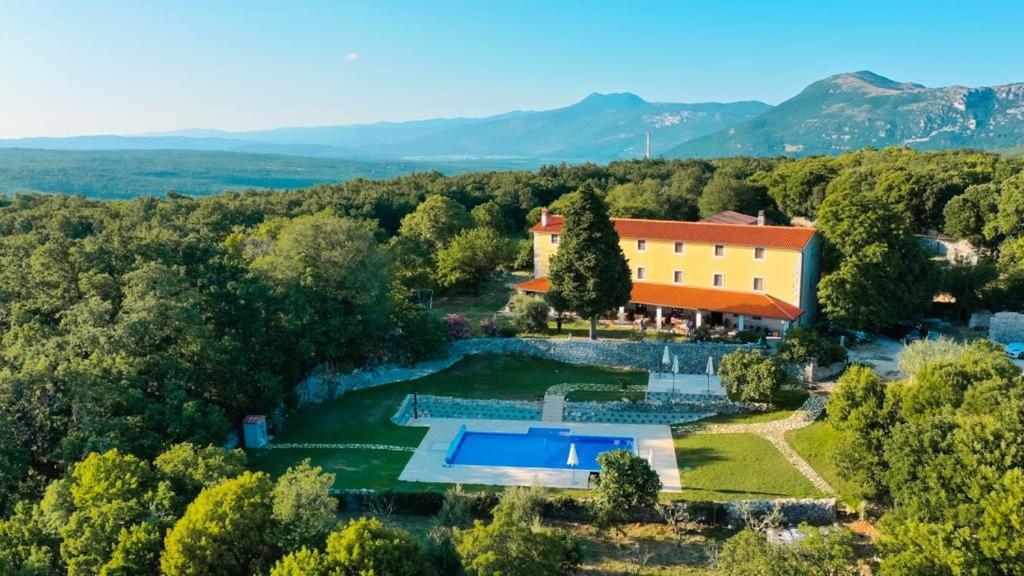 Villa Calussovo Ripenda Kras Extérieur photo