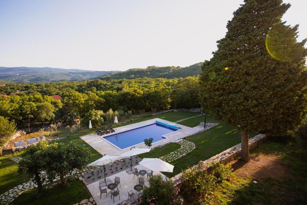 Villa Calussovo Ripenda Kras Extérieur photo